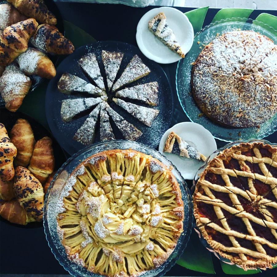Hotel Aplo - Breakfast Experience Червия Екстериор снимка