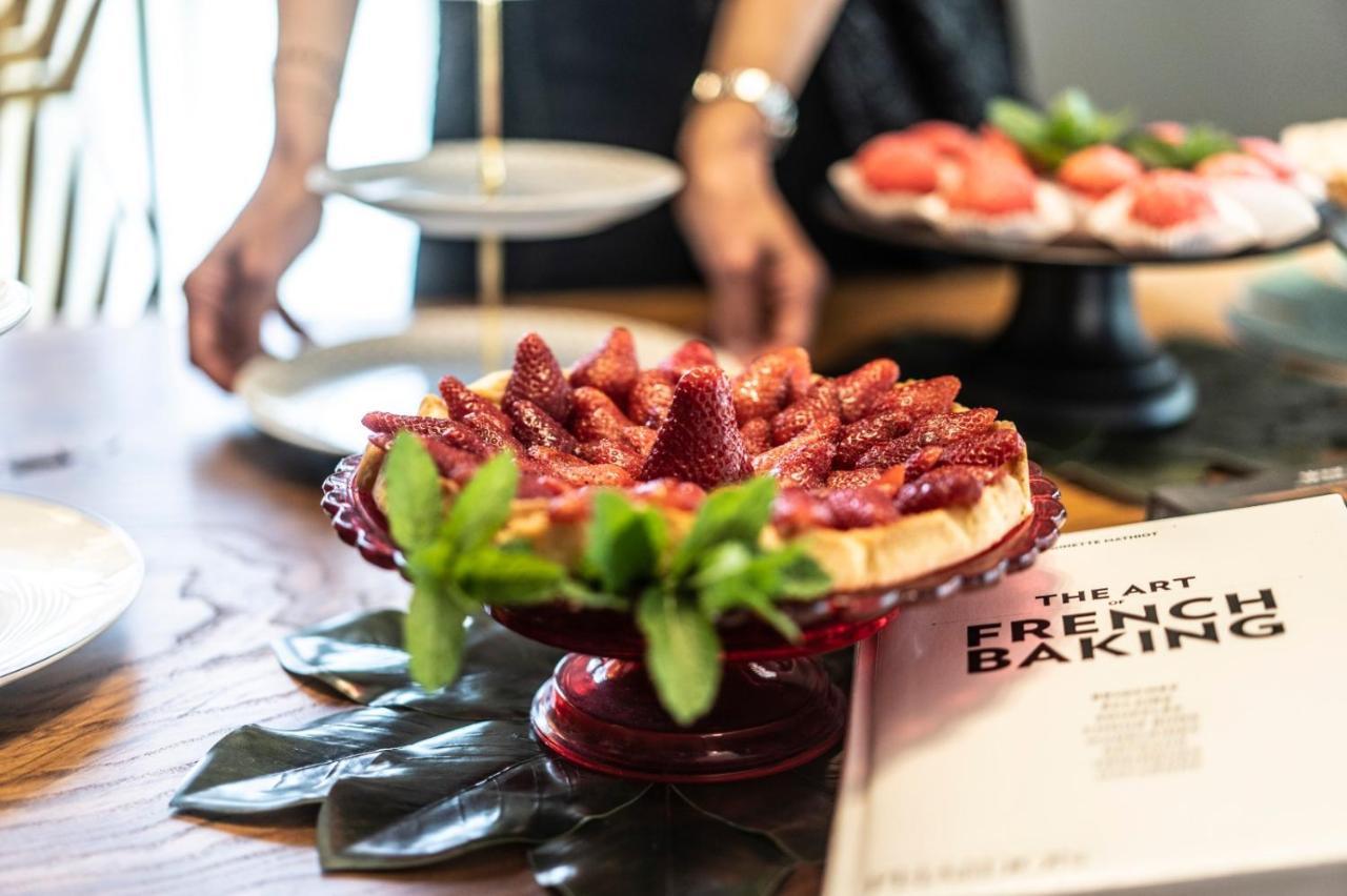 Hotel Aplo - Breakfast Experience Червия Екстериор снимка