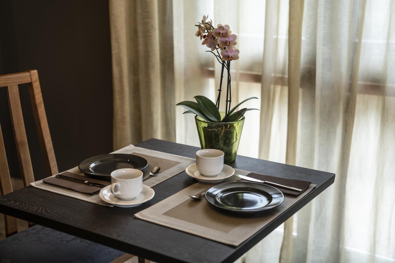 Hotel Aplo - Breakfast Experience Червия Екстериор снимка