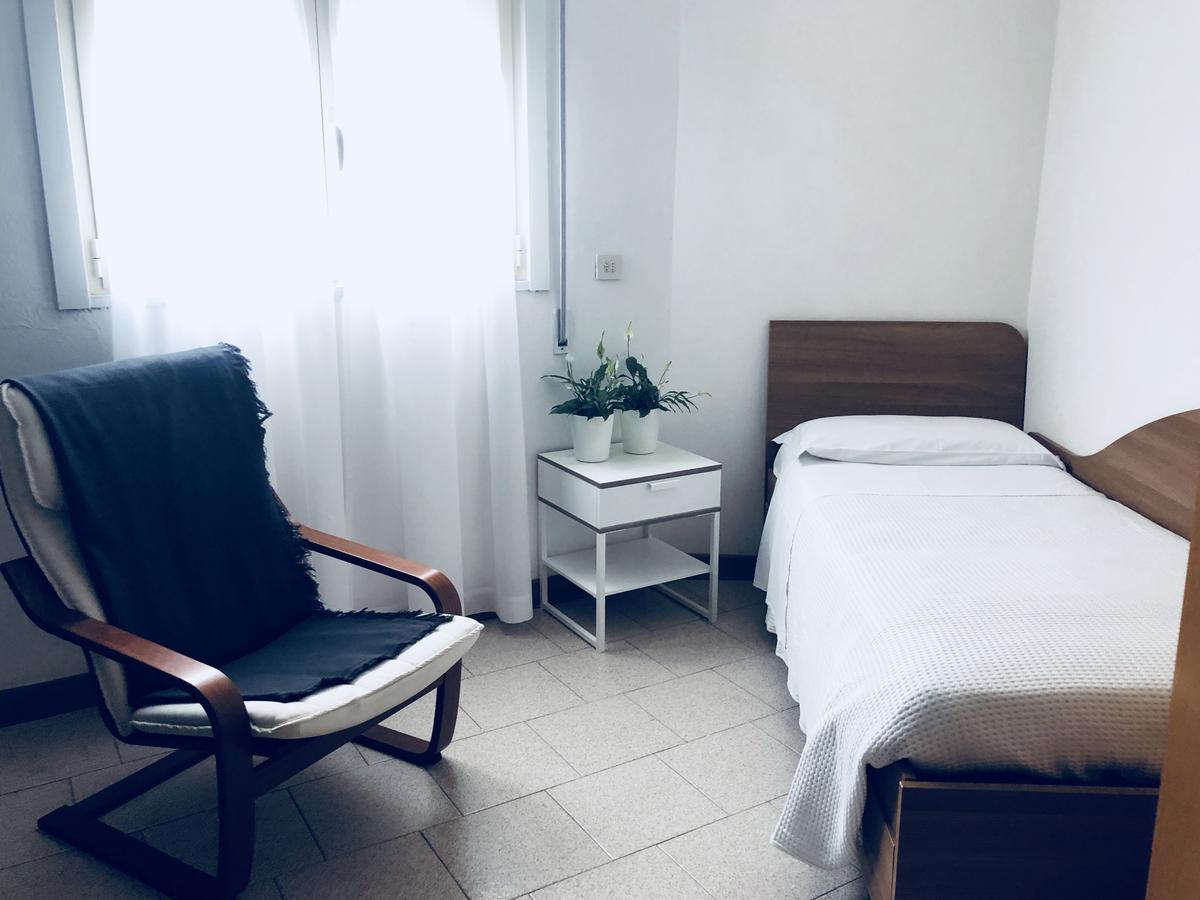 Hotel Aplo - Breakfast Experience Червия Екстериор снимка
