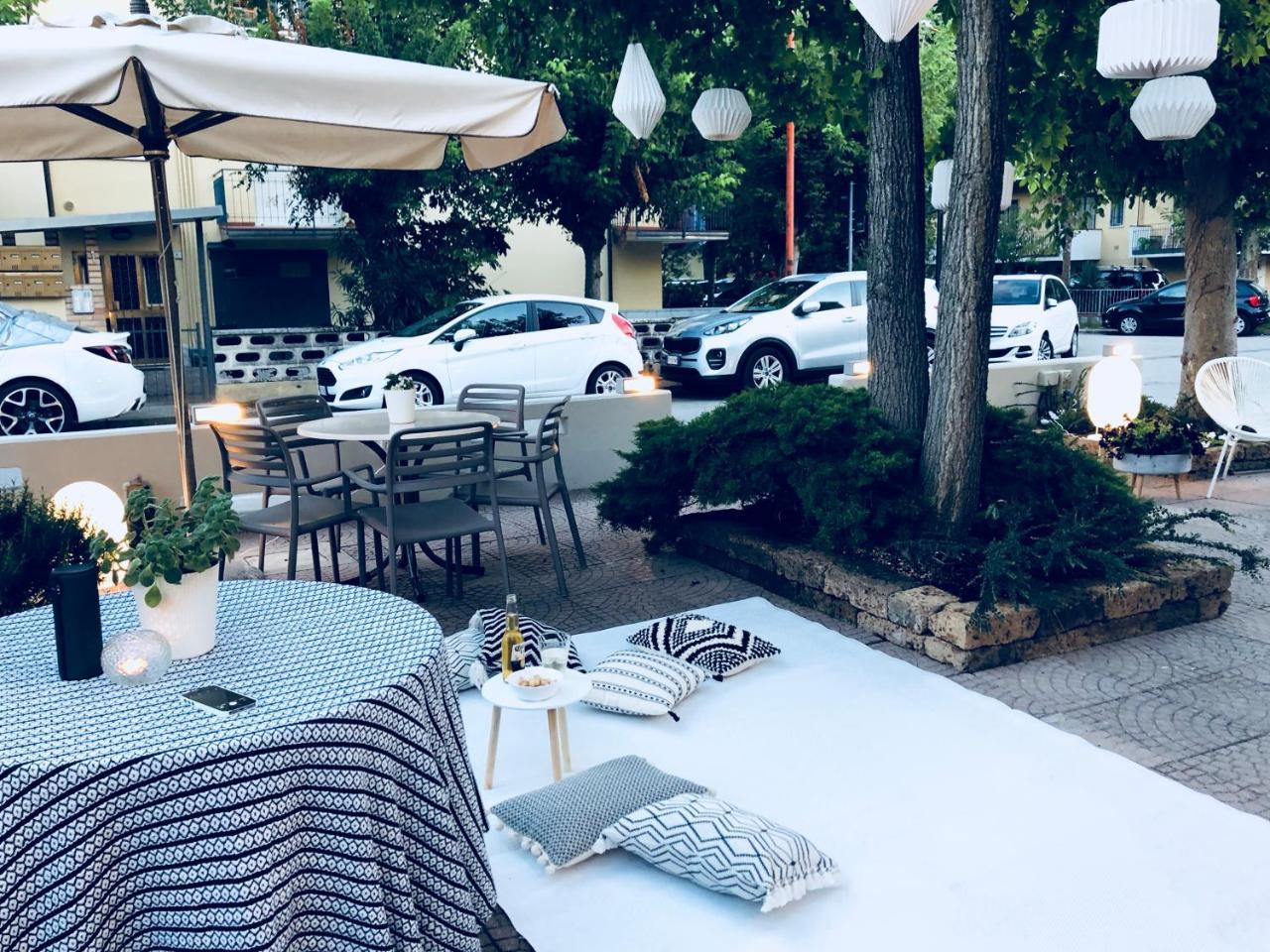 Hotel Aplo - Breakfast Experience Червия Екстериор снимка