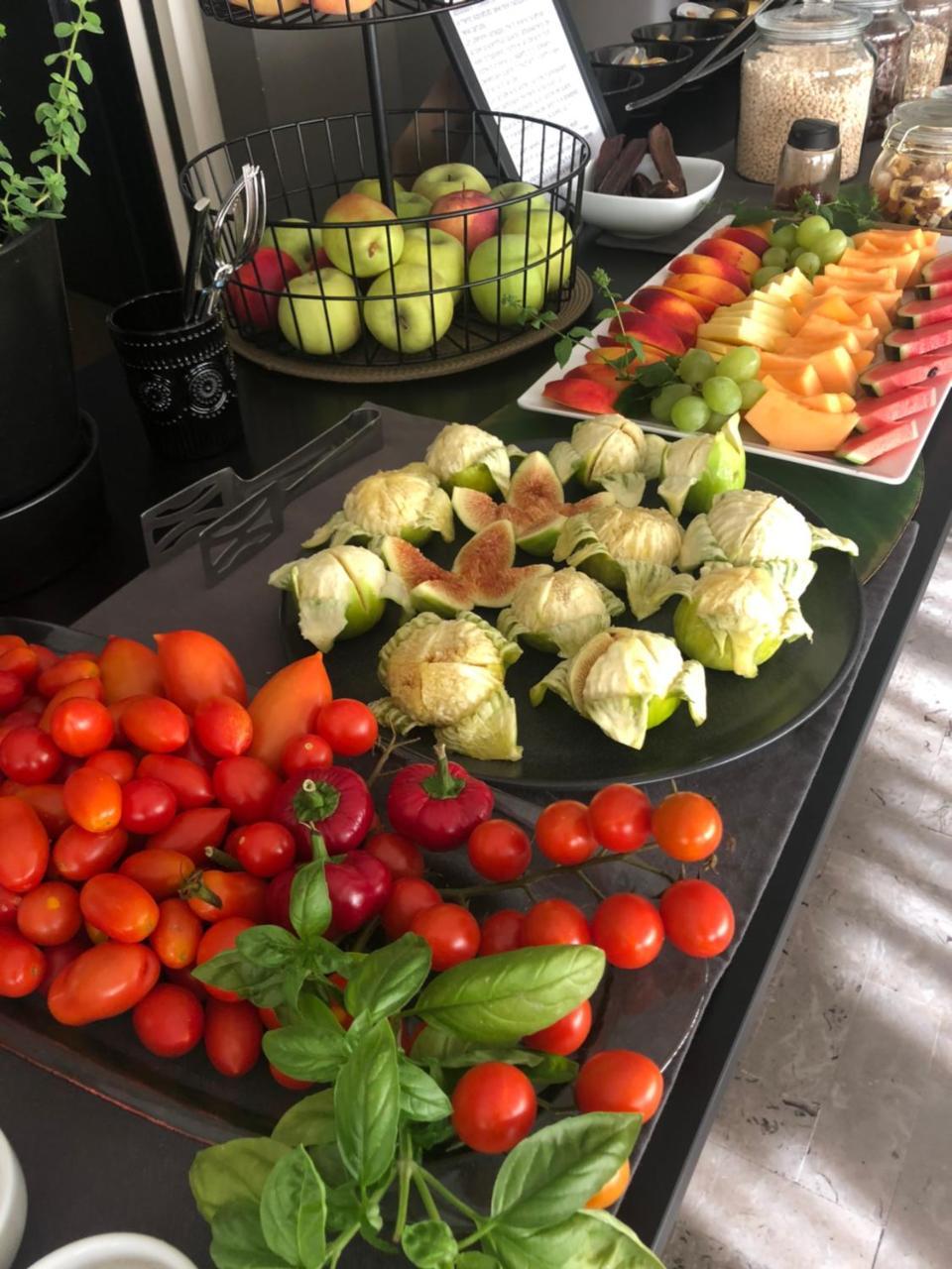 Hotel Aplo - Breakfast Experience Червия Екстериор снимка